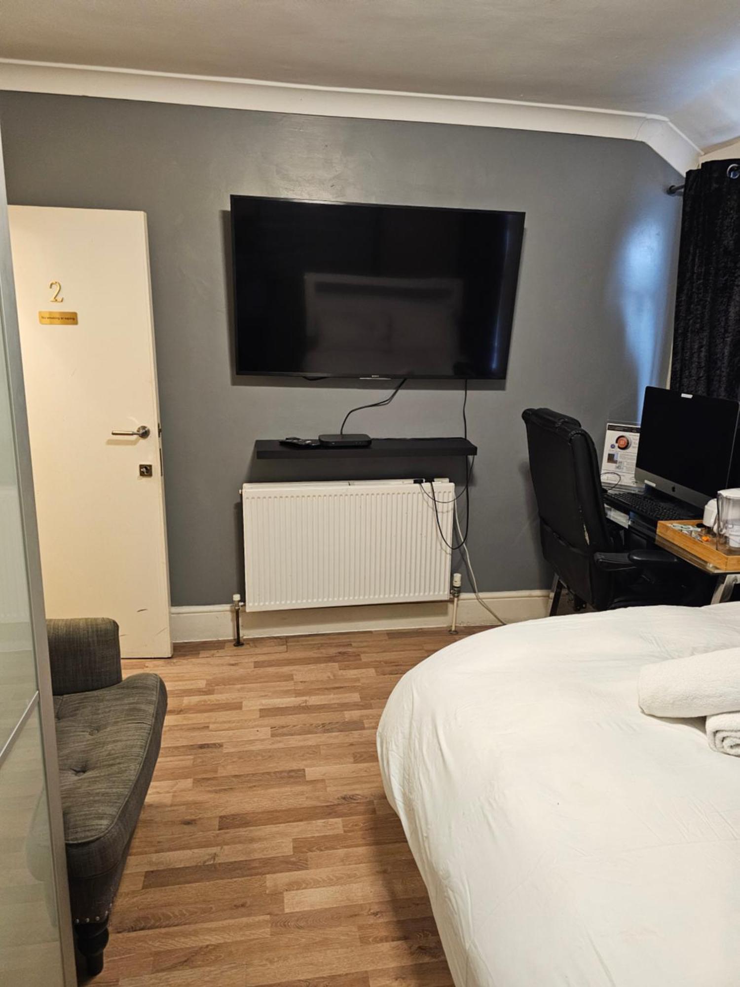Umbrella Properties London Excel Екстер'єр фото