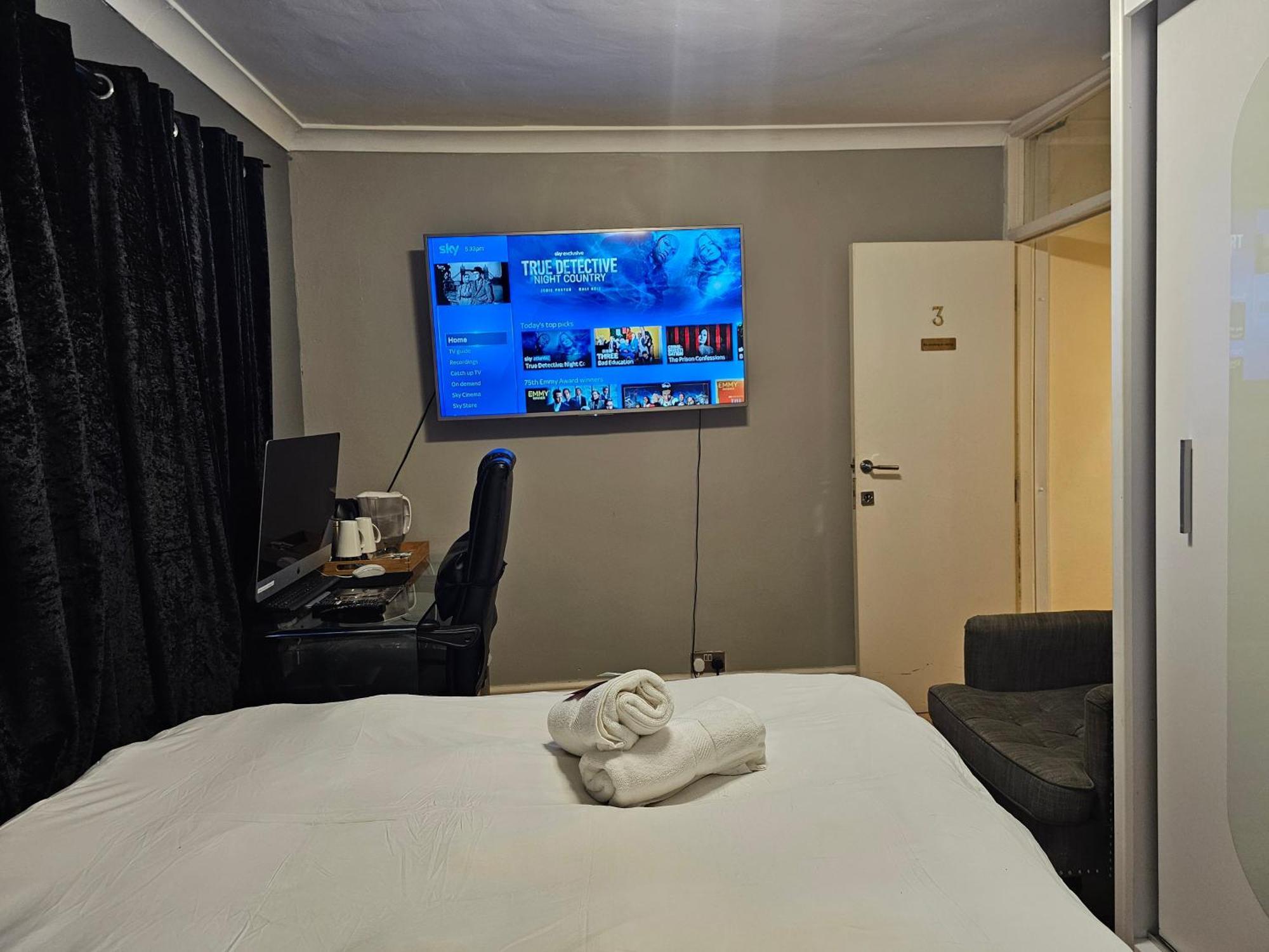 Umbrella Properties London Excel Екстер'єр фото